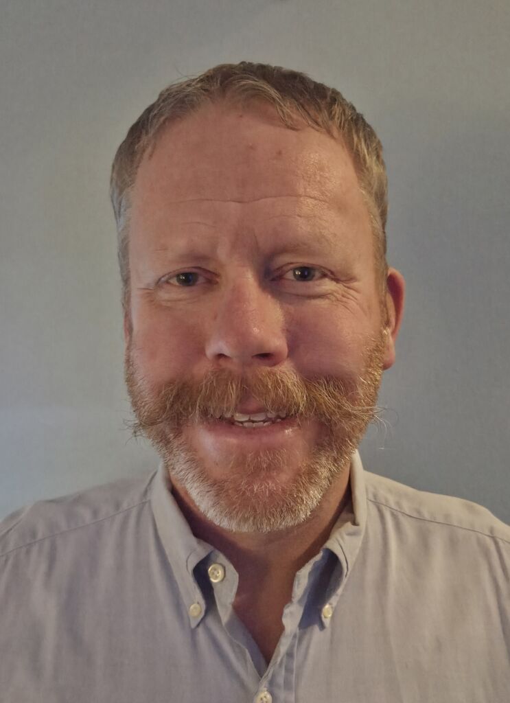 Burns, Peter (1) Peter Burns